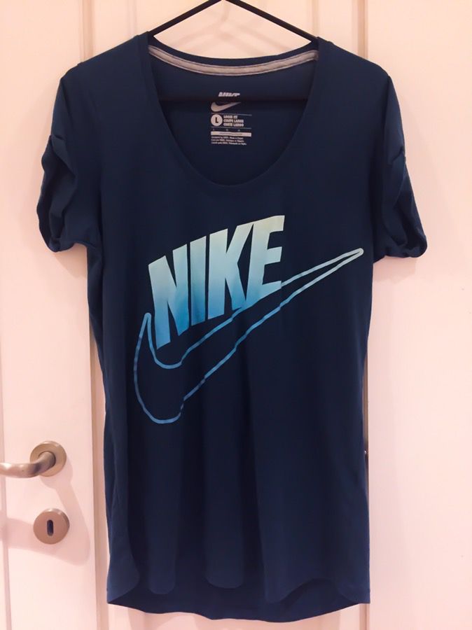 Brand New, NIKE Tee, Size Large