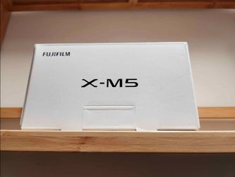 FUJIFILM X-M5 Mirrorless Camera (Silver)