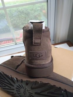 UGG CLASSIC ULTRA MINI