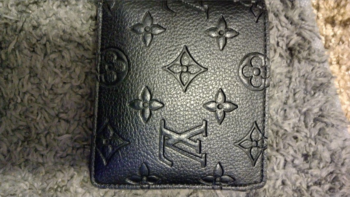used) Louis Vuitton Mens Bifold Wallet Monogram for Sale in Annandale, VA -  OfferUp