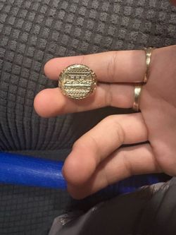 10k gold last supper ring Trades?
