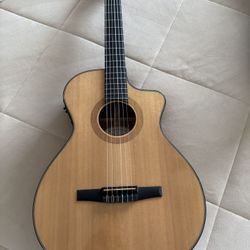 Taylor NS32CE NATURAL Classical Acoustic Electric Guitar