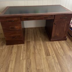 Desk/used for working from home. Now retired.  Will only be available until 11/23/25 due to moving. 