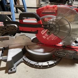 Milwaukee Miter Saw
