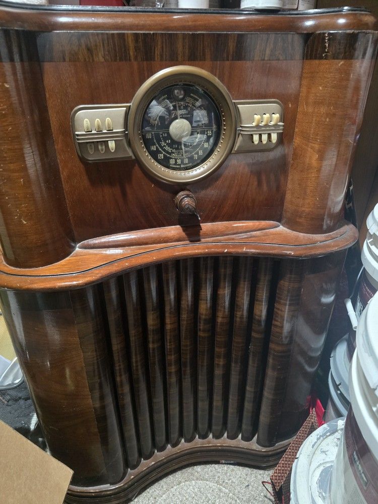 Old Radios