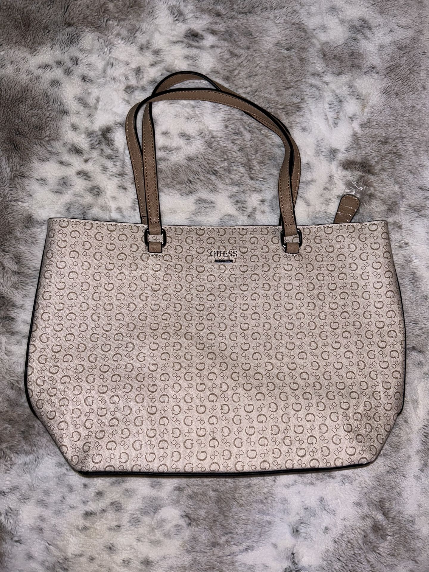 Guess Tote