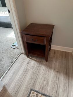 Night stand