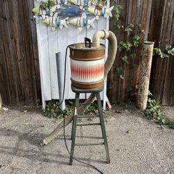 Vintage original shop vac Man, United States 1960s 70s mid-century modern design