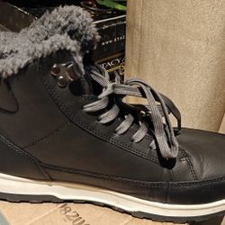 Weatherproof Boots Size 11