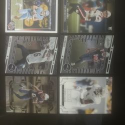 New England Patriots Football Card Lot Of 24 Cards 