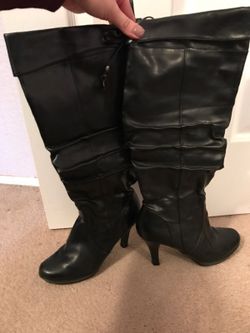 Knee high black boot