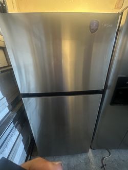 Its new Midea  Fridge 30 inch