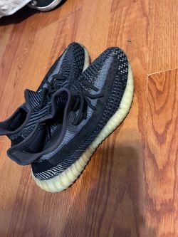 Adidas Yeezy Boost 350 V2 Carbon