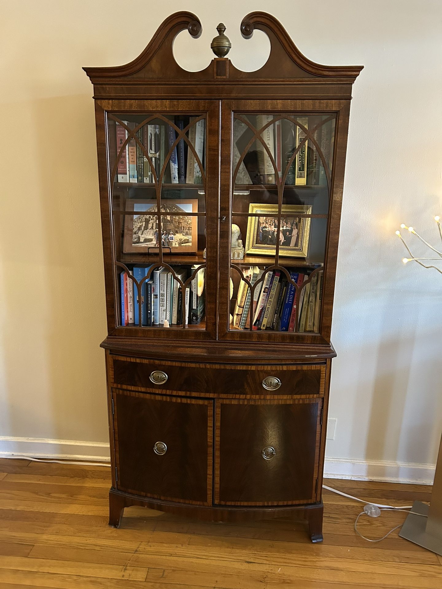 Beautiful Vintage Hutch / Bookcase