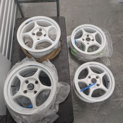 Enkei RACING 15X7 35 Offset 4X114