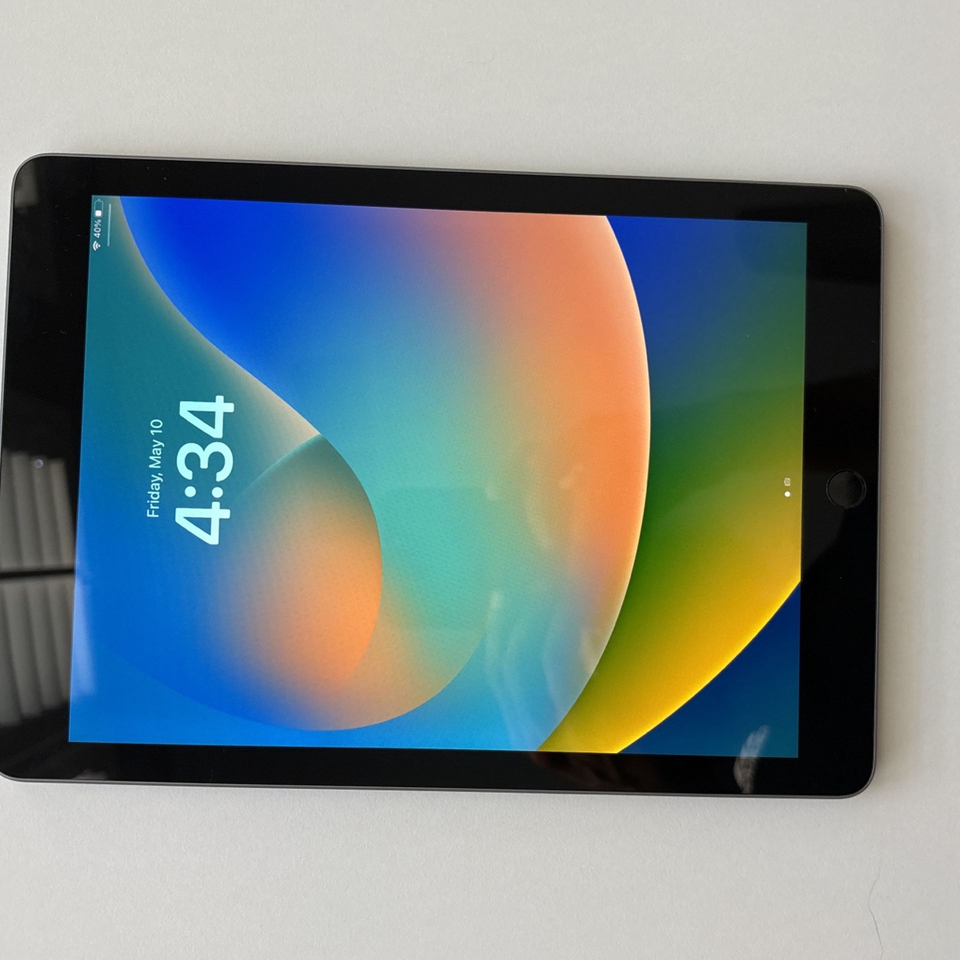iPad 6th Generation 9.7 Inch 128gb Black 