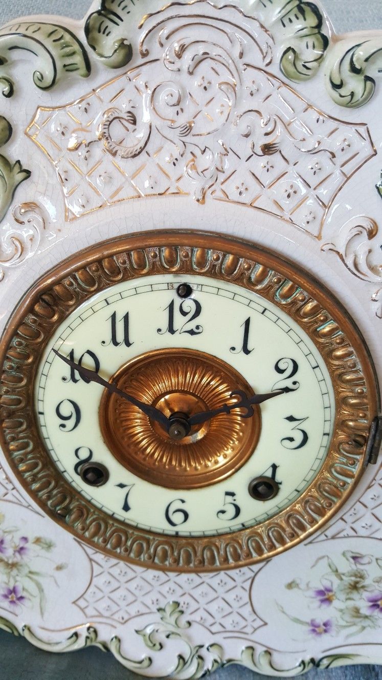 DRESDEN PORCELAIN PERFECT CONDITION 8 DAY, HOUR CATHEDRAL BELL STRIKE NO 783