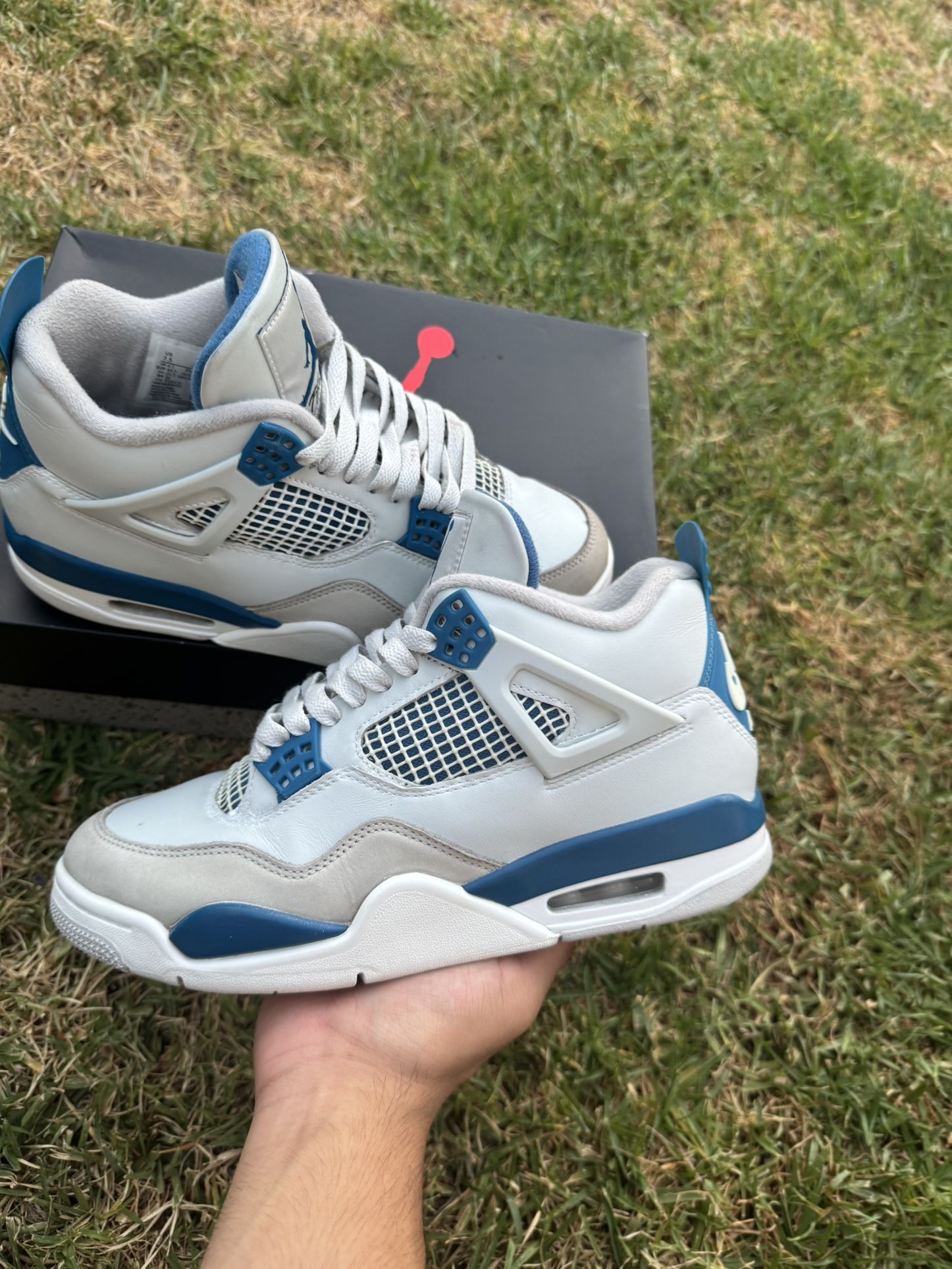 Jordan 4 Military Blue size 7.5 men