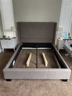 Immaculate Living Spaces Queen Bed Frame - Including All Hardware And Slats 