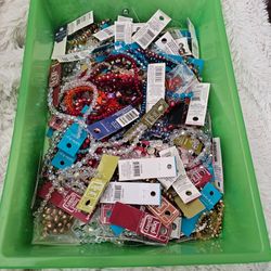 Glass beads lot