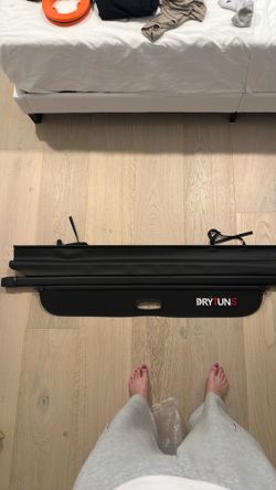 DRYTUNS retractable cargo cover