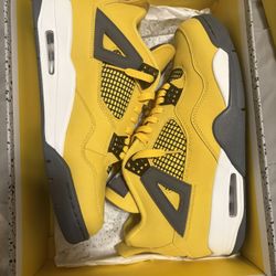 Jordan 4 Lightning Laced Up Never Work VNDS/NEW