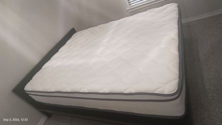 Queen Mattress 12 Inch, Hybrid ,Medium Firm Queen Size Bed Mattresses , Memory Foam and Pocket Springs for Pressure Relief, CertiPUR-US