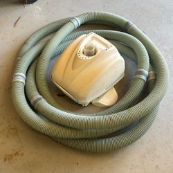 Hayward Navigator Pool Vacuum With Hose