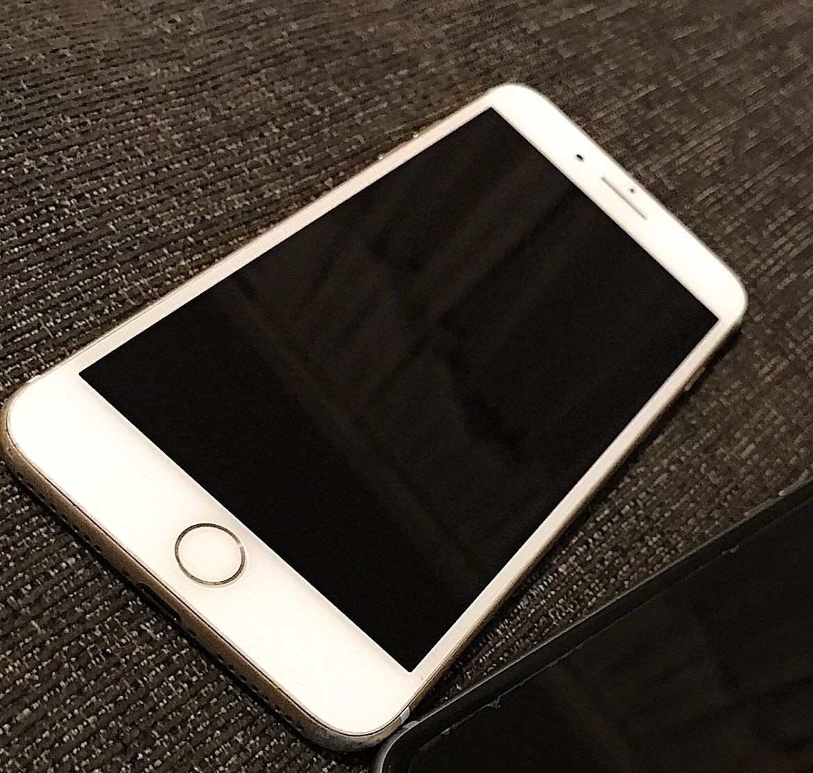 IPHONE 7 PLUS *** READ DESCRIPTION ***