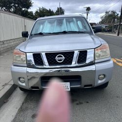 Nissan Titan 2011