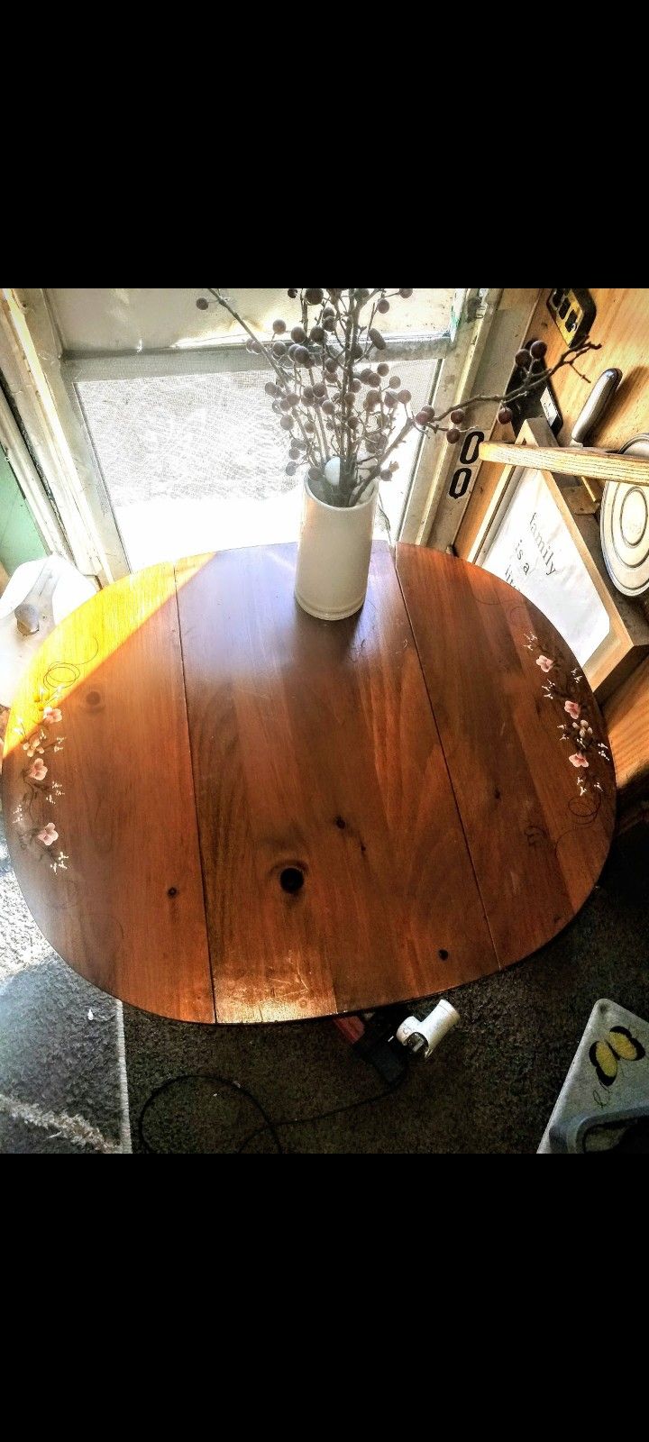 VINTAGE ANTIQUE ROUND DROP LEAF PEDESTAL WOODEN TABLE
