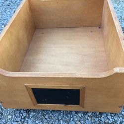 Rolling storage box / under bed drawer