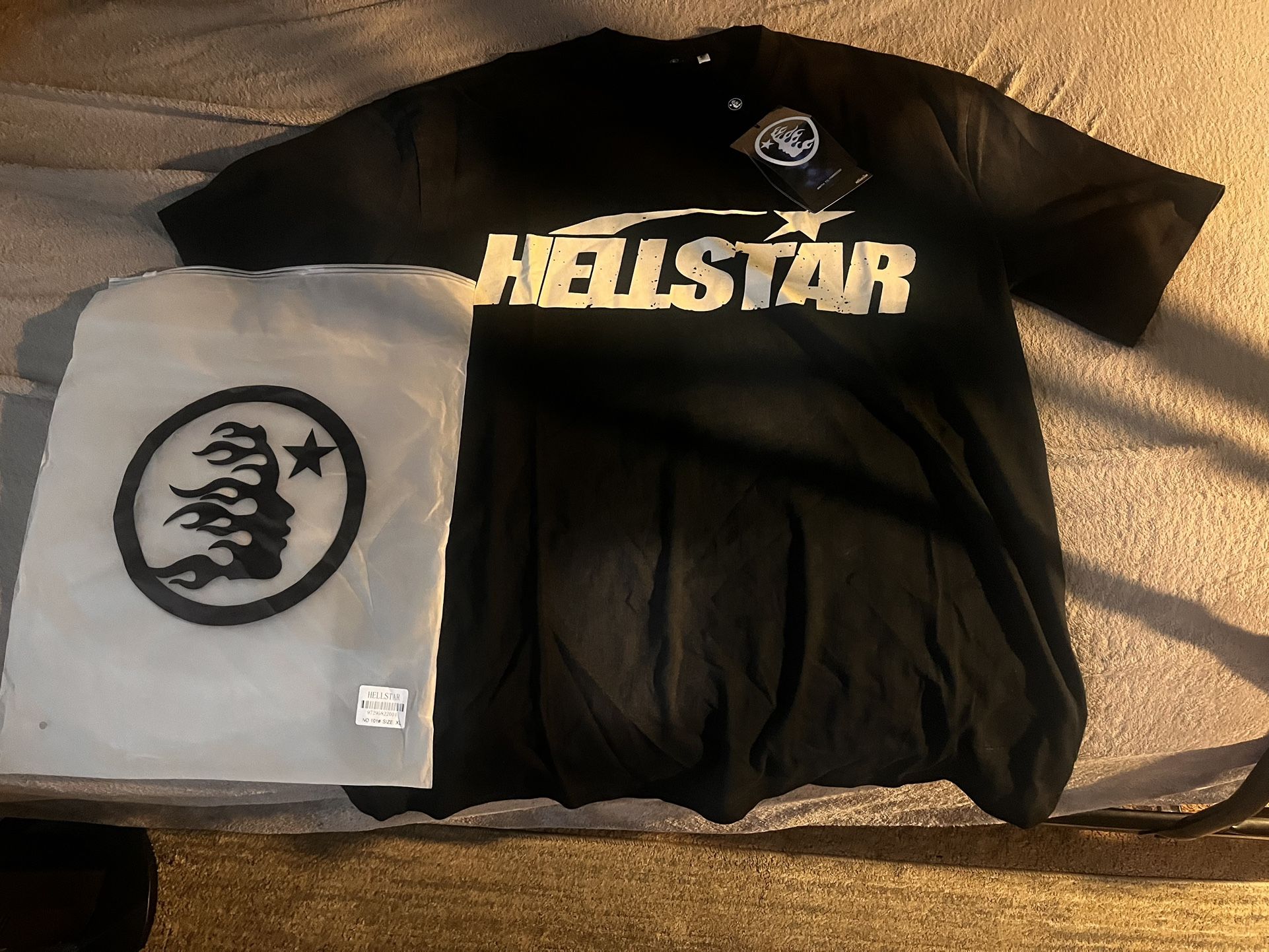Hellstar ‘Black and White’