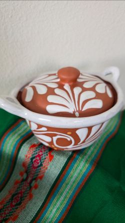 Salsero Mexican Talavera Design Clay Pot with Lid