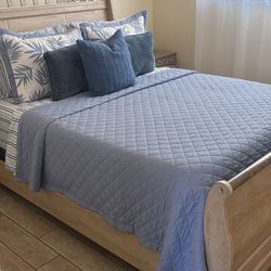 Queen Bedroom Set 