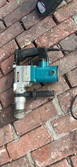 Malita drill hamer
