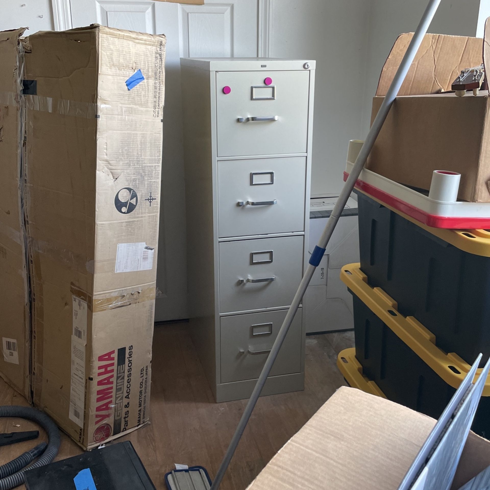 4 drawer Filing Cabinets