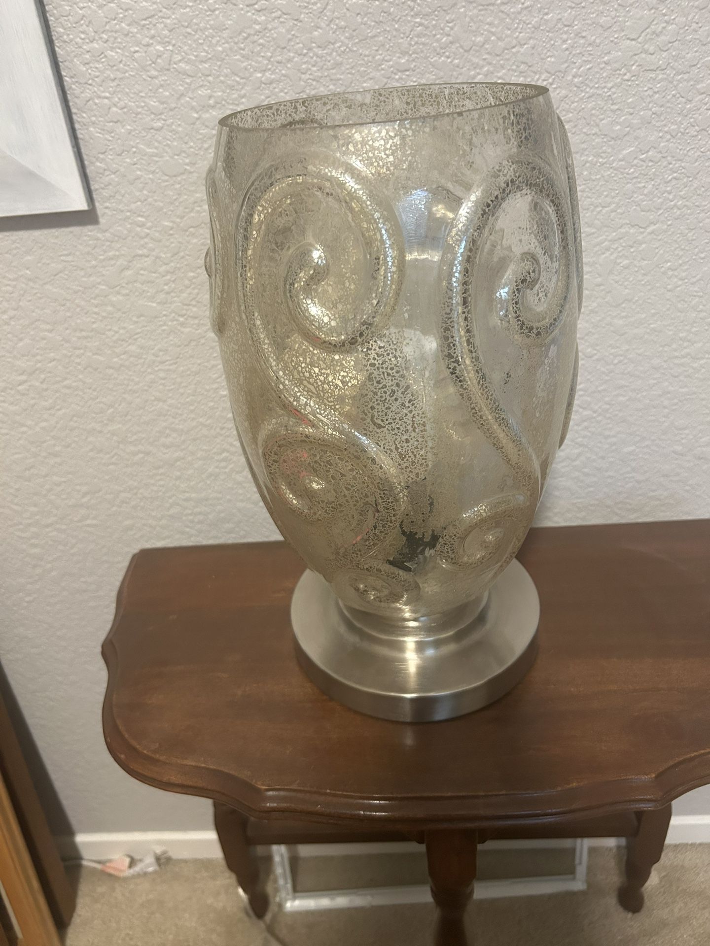 AMBER SWIRL GLASS LAMP