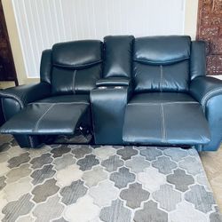 Beautiful Brand New Deep Blue Dual Reclining Loveseat 