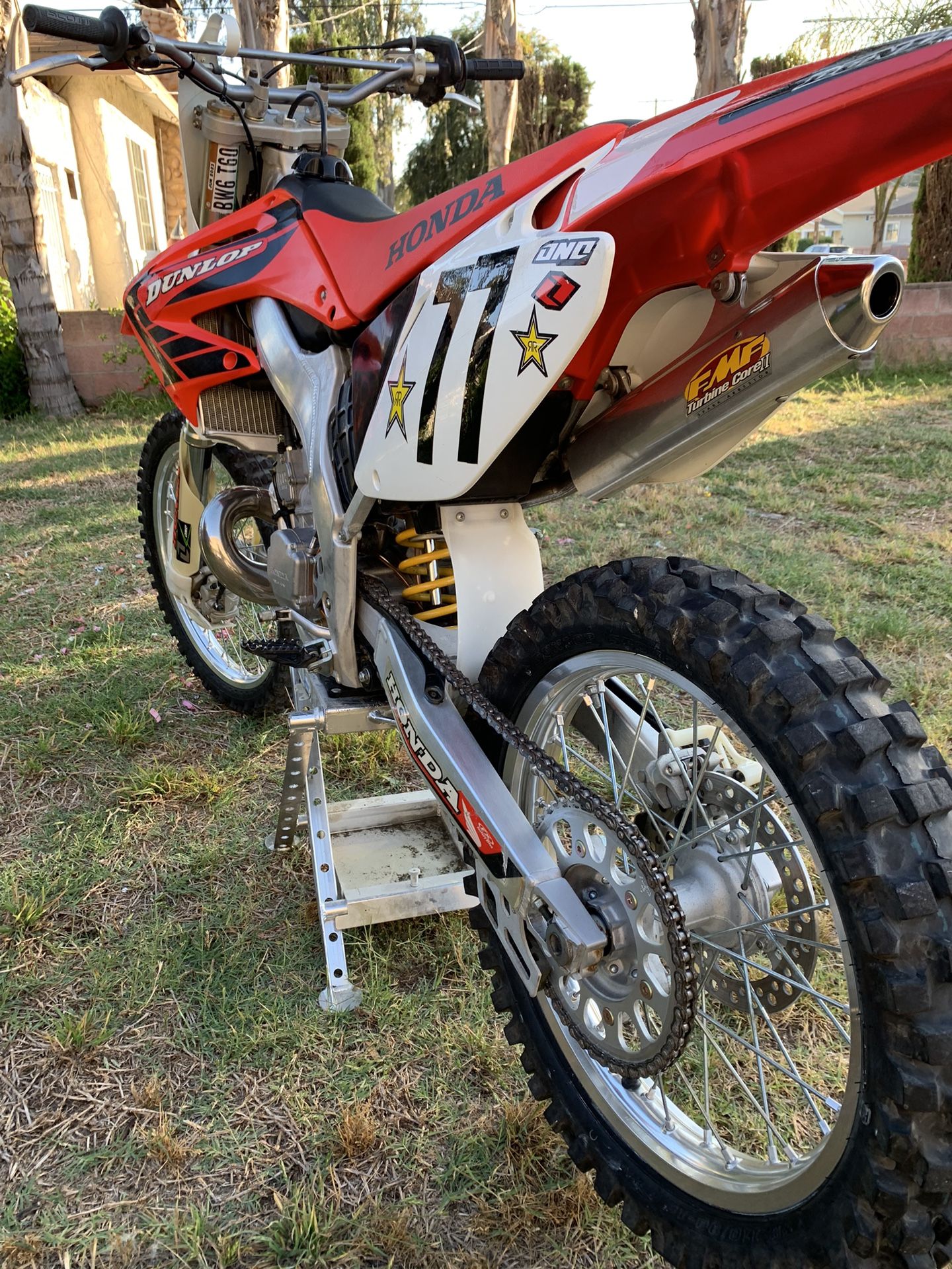 2002 HONDA CR250 Dirt Bike (Green Sticker) for Sale in Los Angeles, CA OfferUp