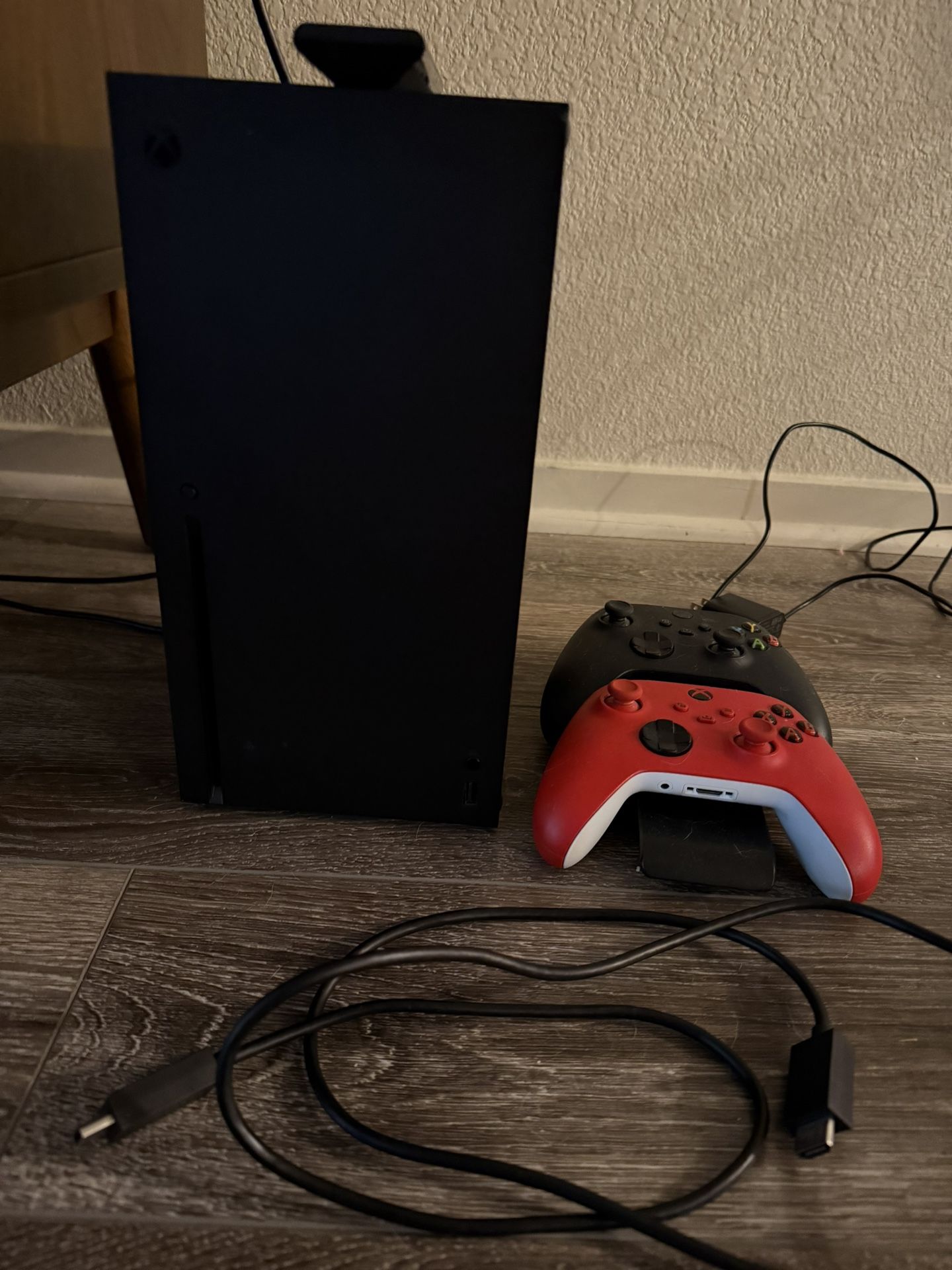 X box Series X & Controllers