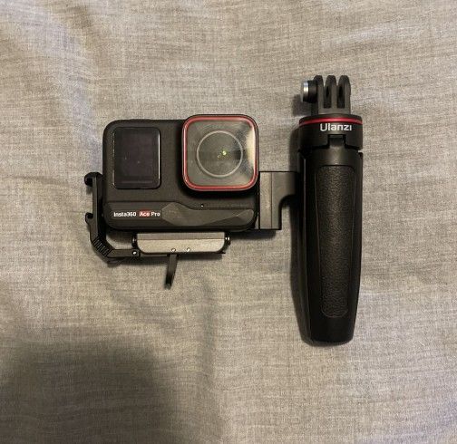 Insta360 Ace Pro 4K AI-Powered Action Camera W/ Accessories (Waterproof W/ Leica Lens)