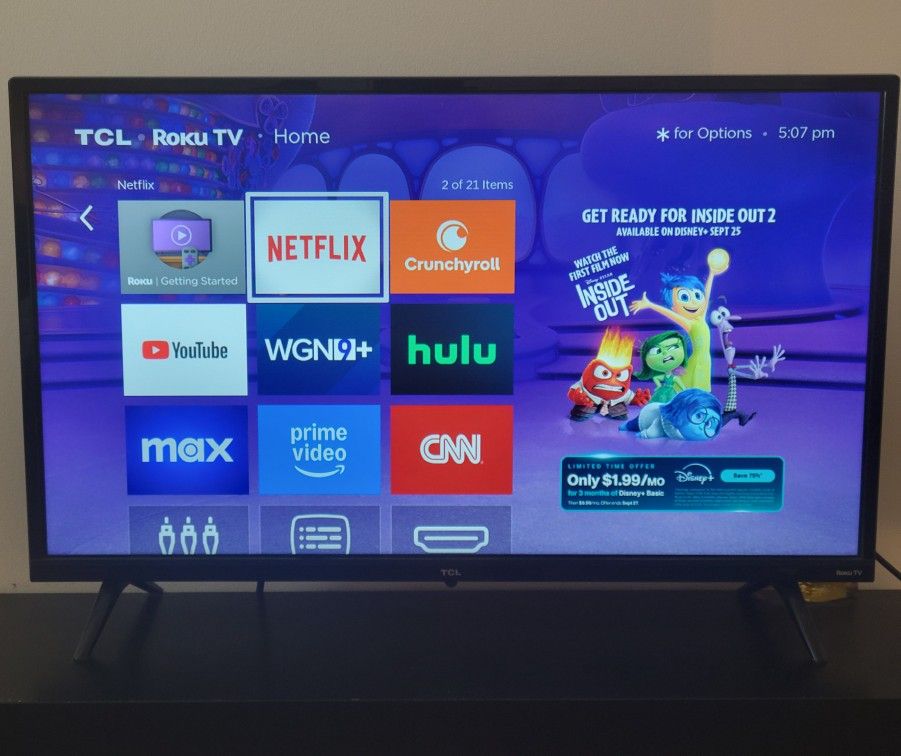 TCL 32" Class 3-Series HD LED Smart Roku TV