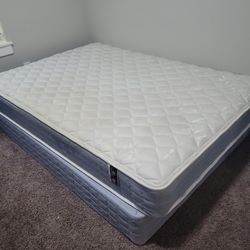 Serta Sertapedic Mattress and box spring Full