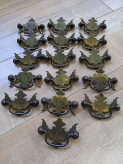 16 Vintage Metal Pulls For Dressers! 