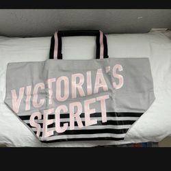 Victoria’s Secret beach bag Tote Price Is Firm 