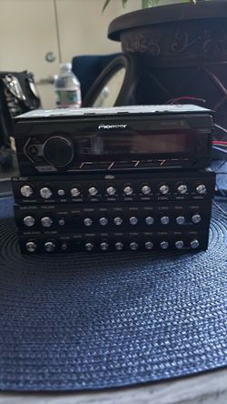 Radio with 3 eqs
