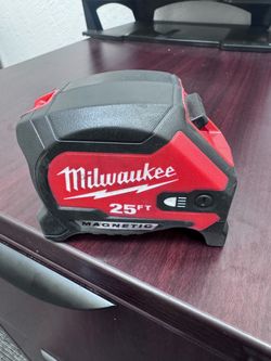 Milwaukee tape measure