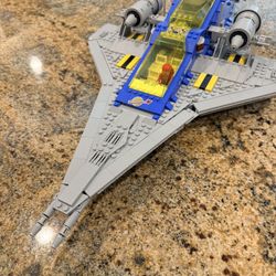 Lego Benny’s Spaceship