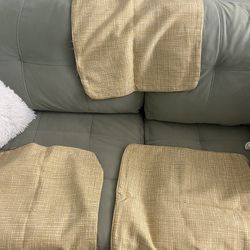 6 Pillow Covers 
